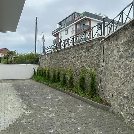 Apartman Sulduz & *